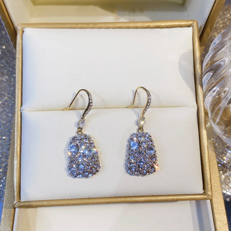 French delicate square diamond earrings