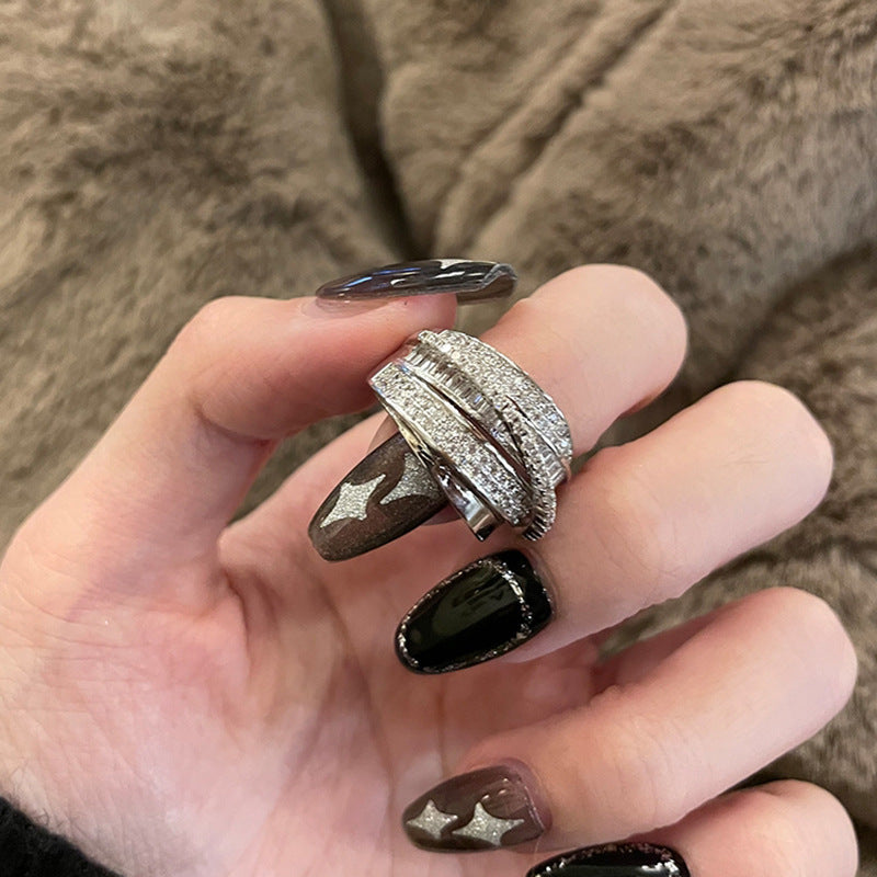 Zircon vintage cross cut ring