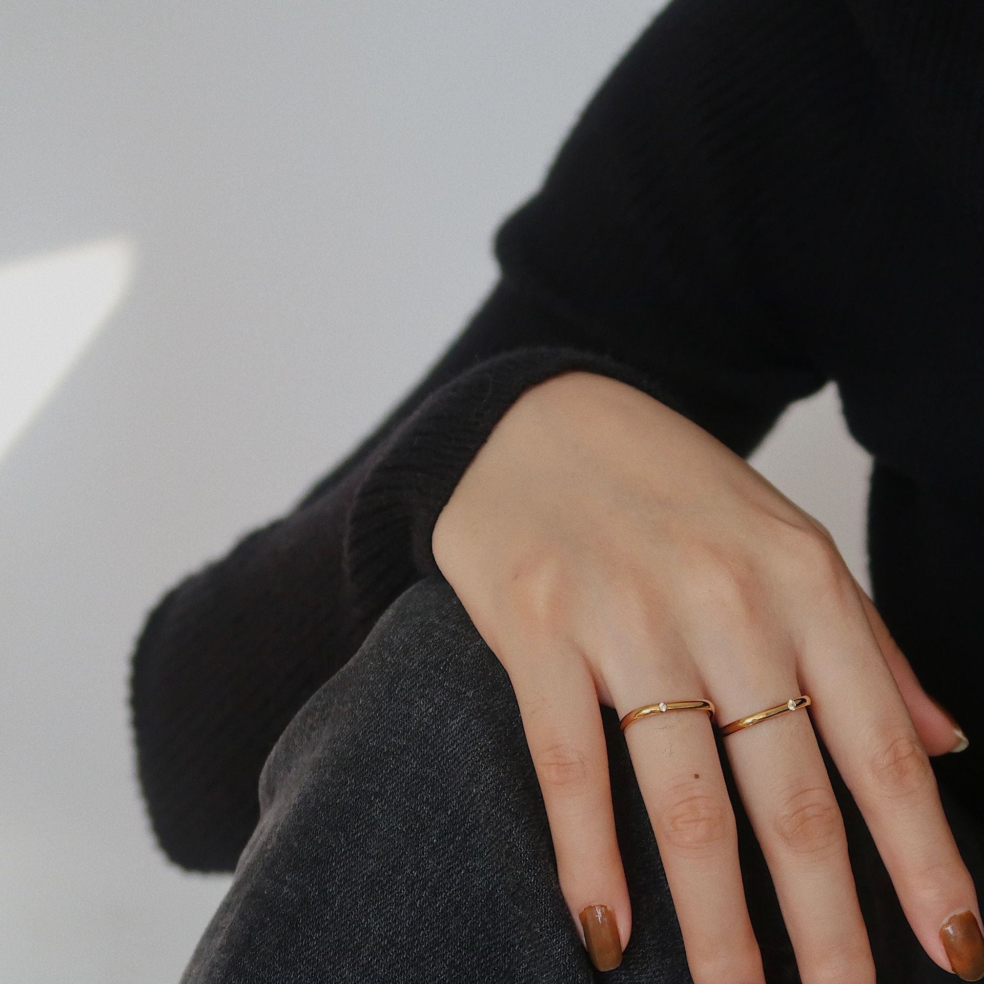 Square thin ring