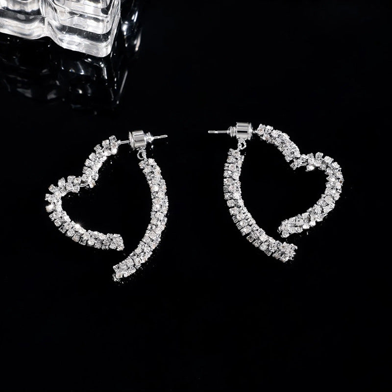 Sparkling heart earrings