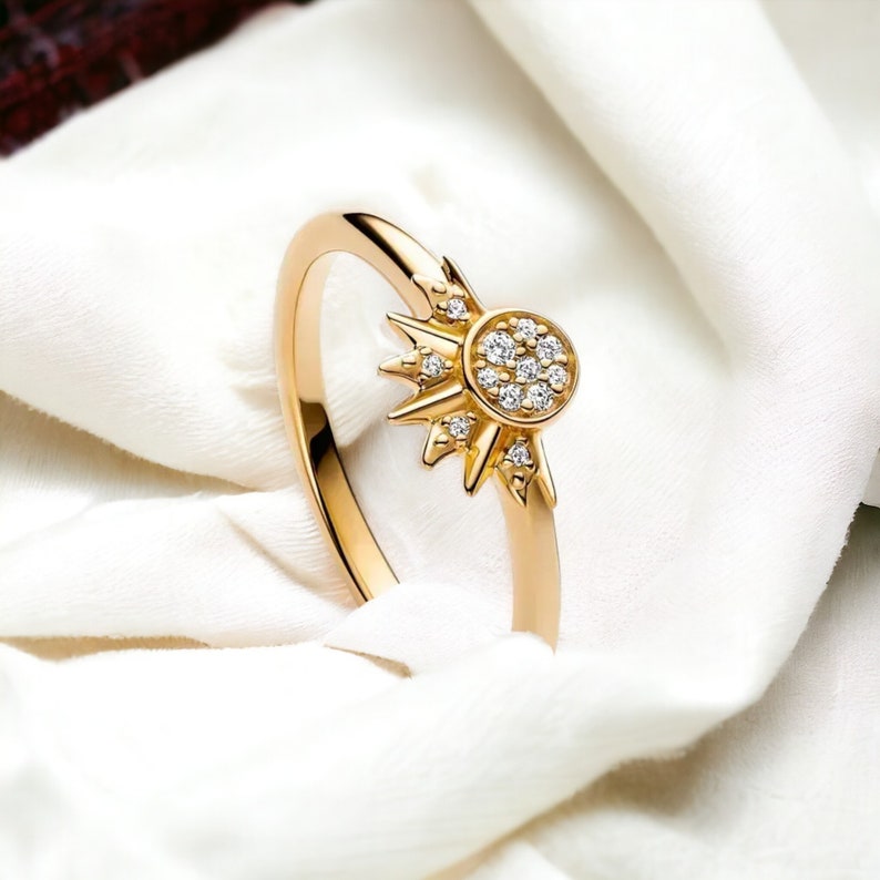 Matching “Linked in Love” rings - Elegant set for you