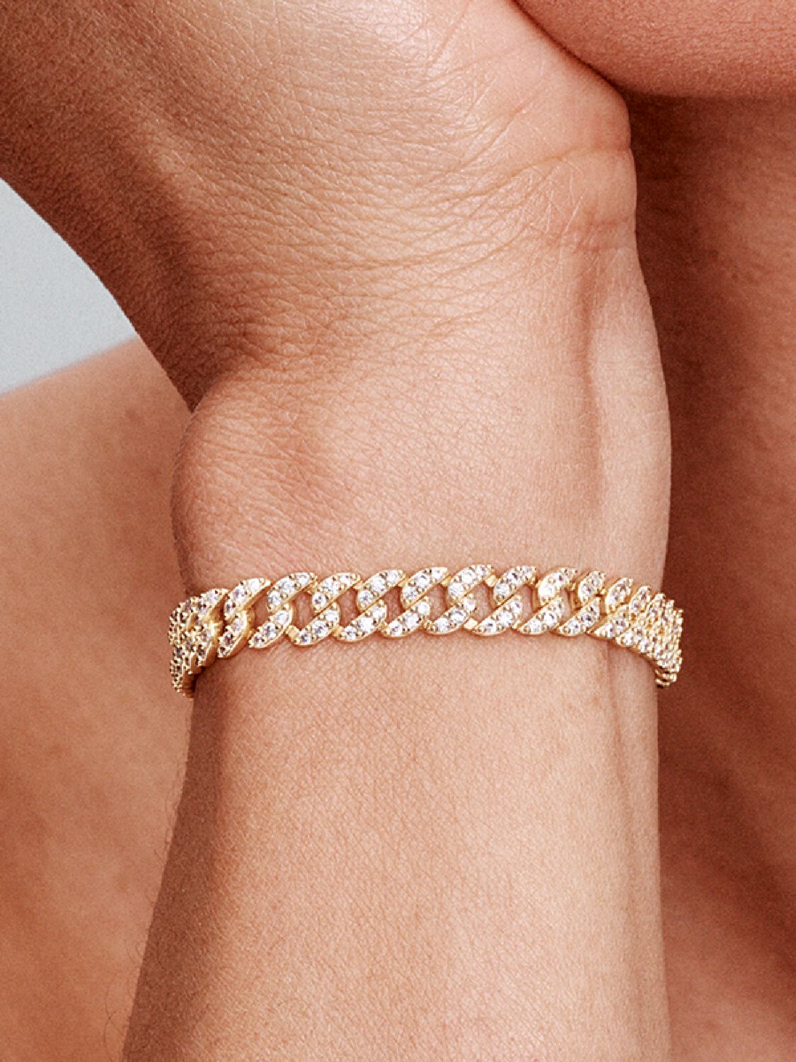 Cuban Link Moissanite Bracelet in 18k Gold