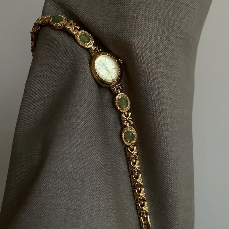 Green Jade Inlay Watch – Gold Bracelet with Oval Quartz Dial