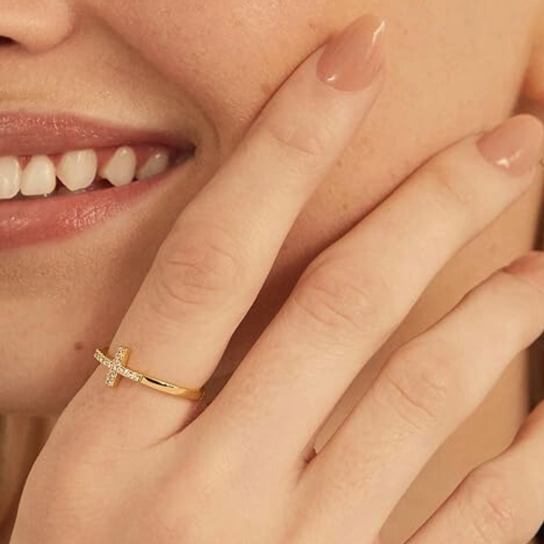 Fantas Cross Ring