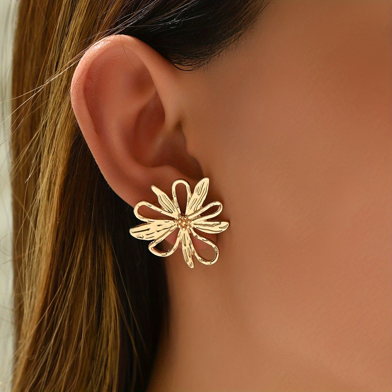 Petal Whispers Retro Inspired Golden Floral Cutout Earrings