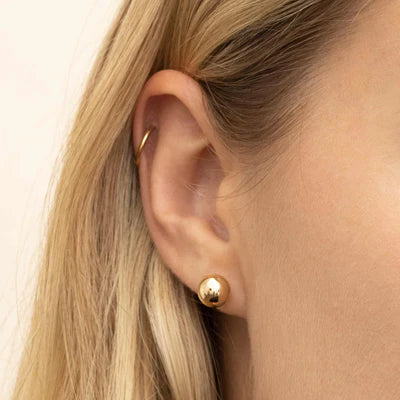 Classic Round Stud Earrings in 16k Gold