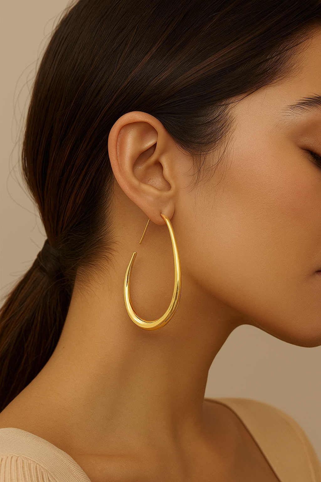 Minimalist teardrop hoop earrings for elegant occasions
