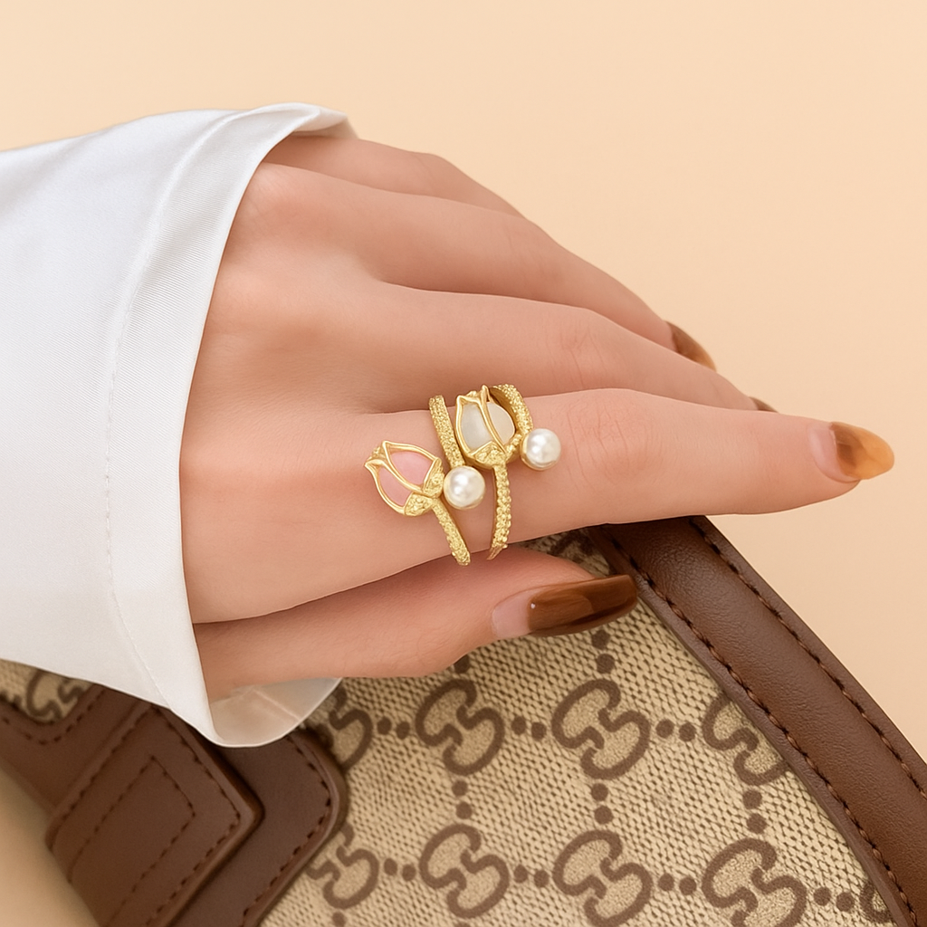 Elegant tulip-shaped button ring with imitation pearl accent