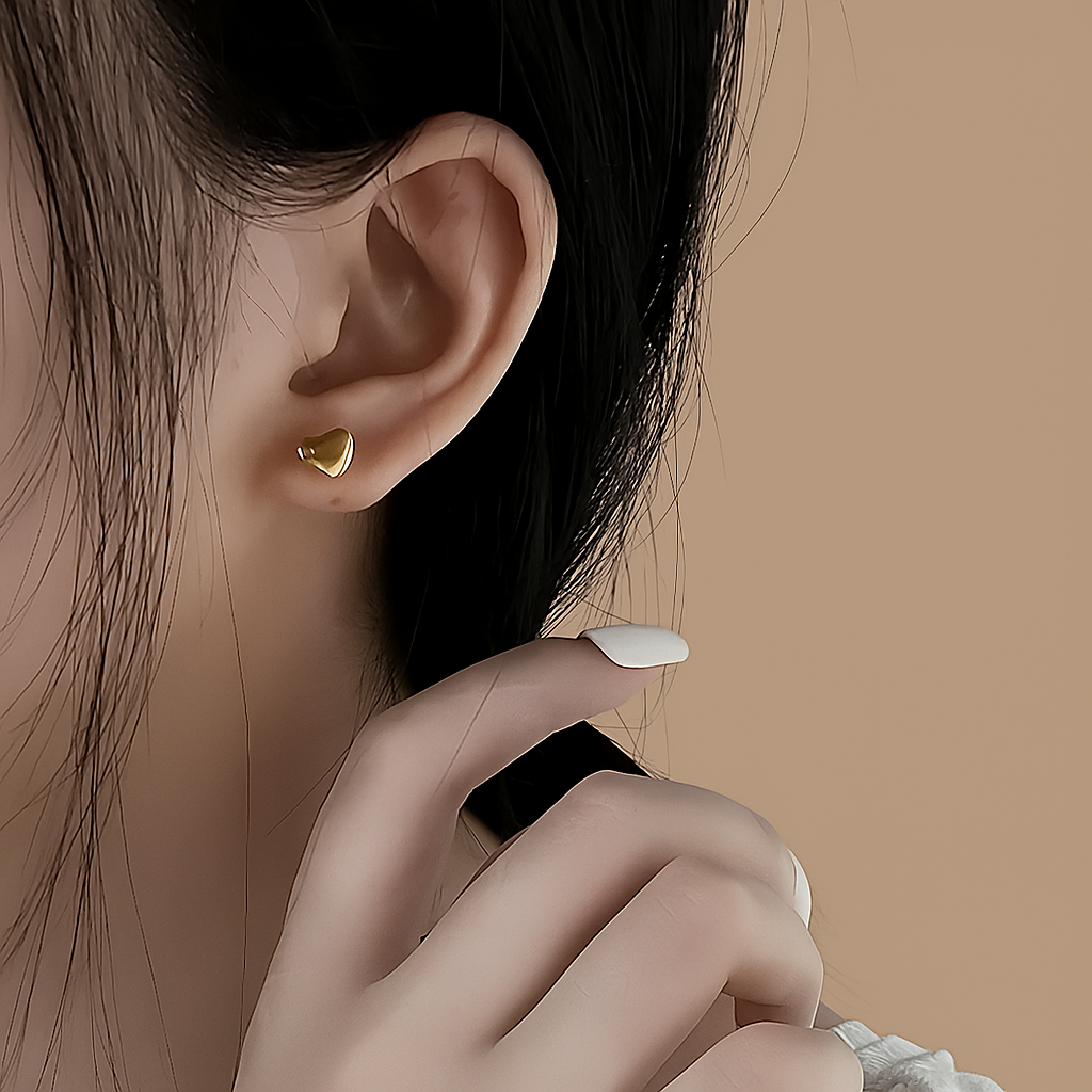 Lory Heart-Shaped Hoop Earrings