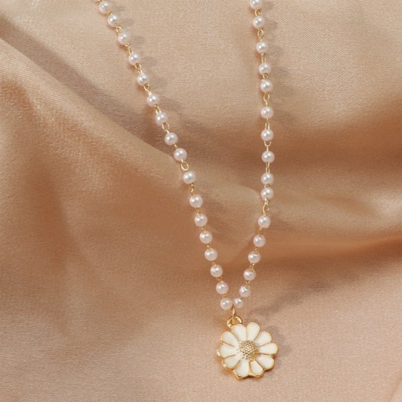Daisy Pendant Necklace with Pearl Accents