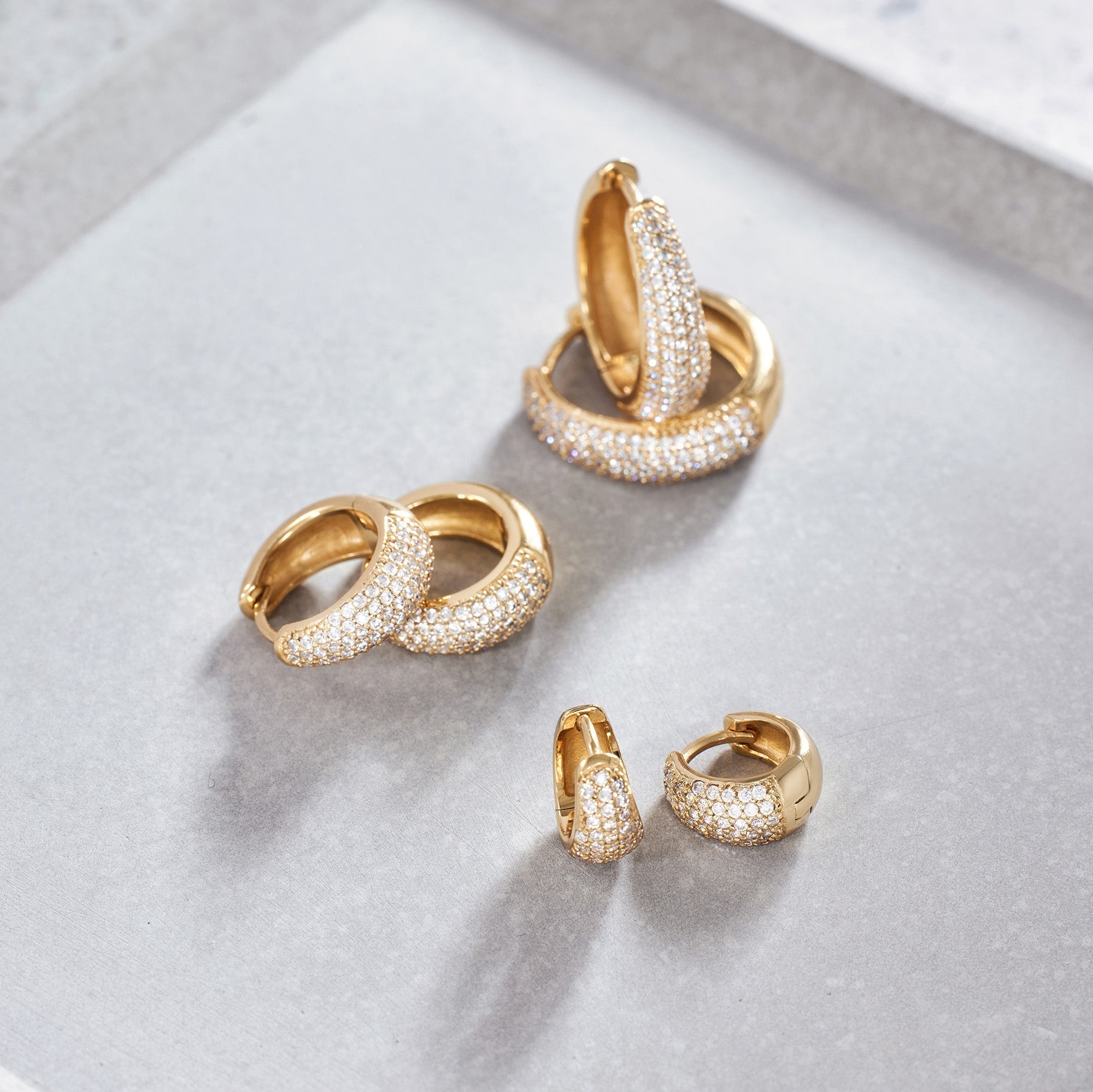 Jules Mini Hoops in 16k Gold