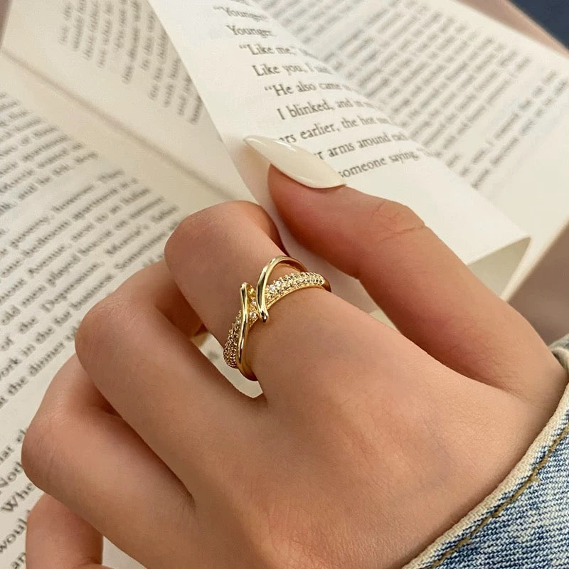 Personalized geometric adjustable ring
