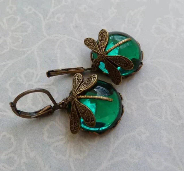 Antique Gold Spherical Dragonfly Earrings – Nature’s Elegance in Vintage Form