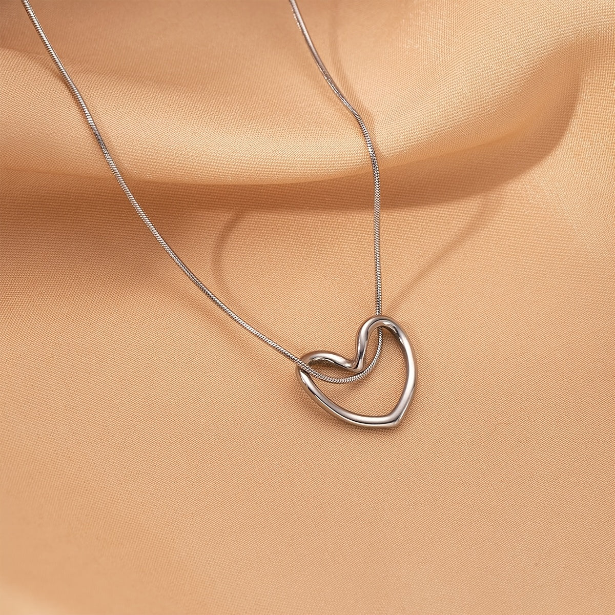 Women's Golden Openwork Heart Necklace – Minimalist Layered Chain