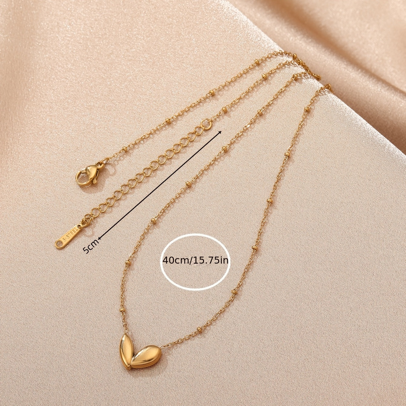 Golden Heart Pendant Necklace – Stylish & Charming