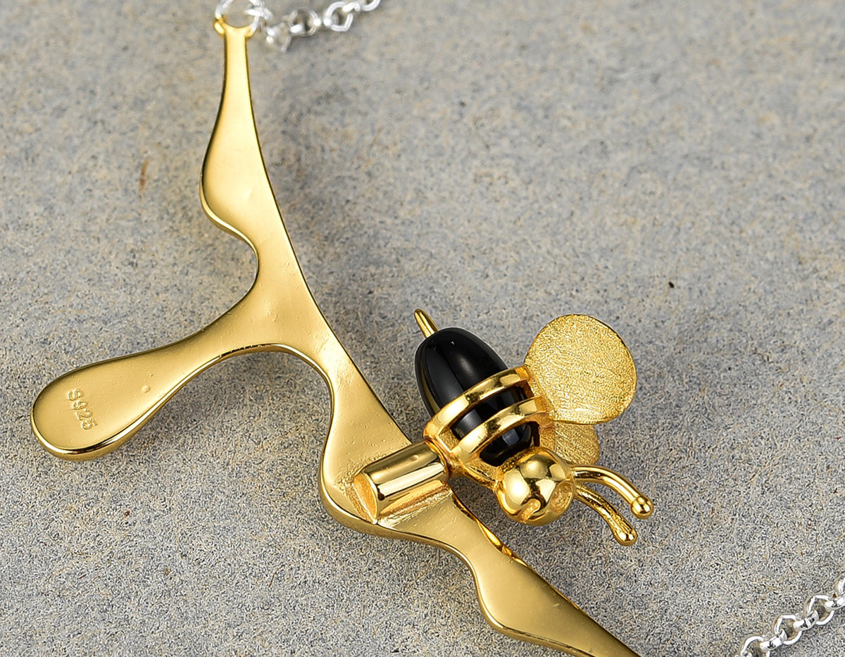 MELINA - Dripping Honey & Bee Necklace