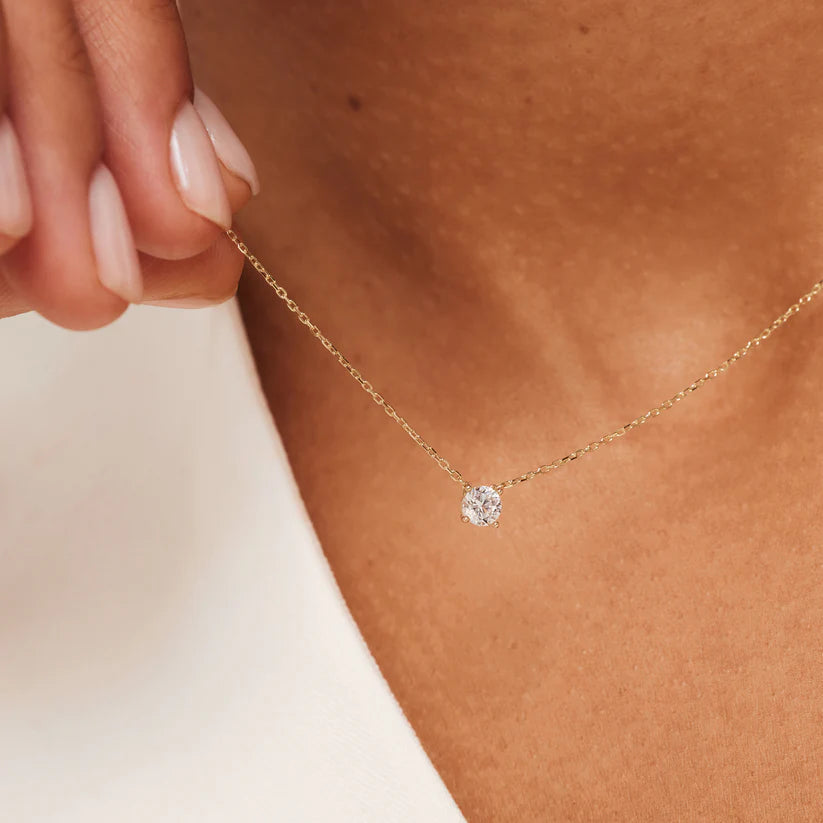 Cléa Moissanite Pendant Necklace in 14k Gold