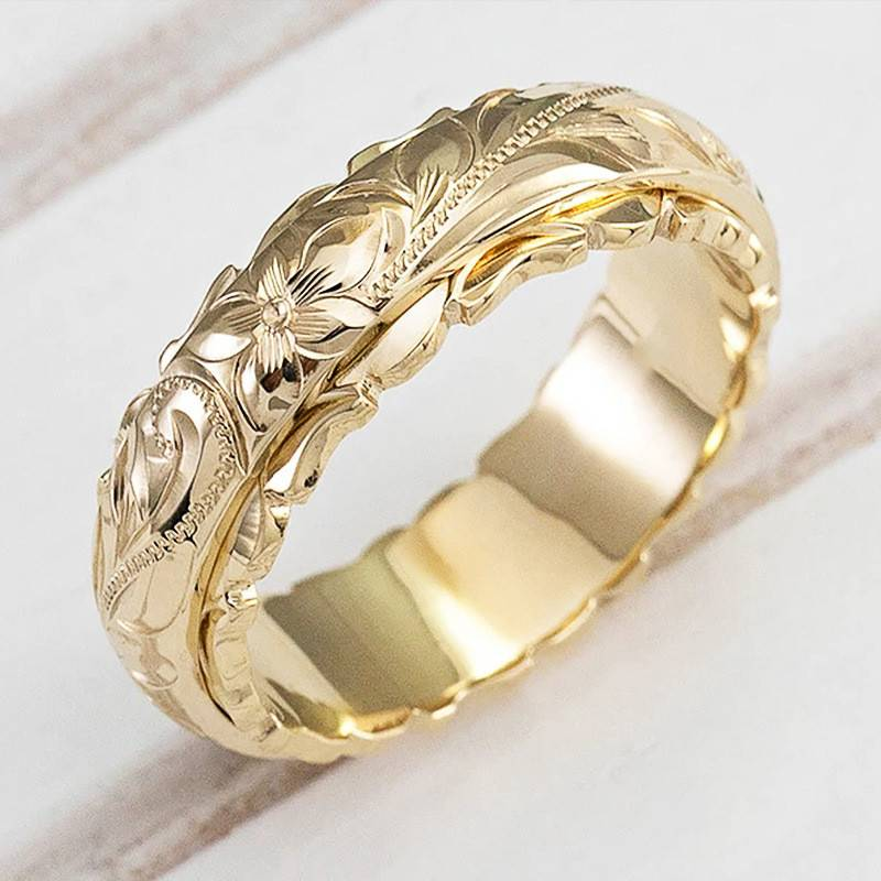 Gold Flower Ring in Vintage Style