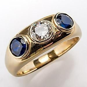 Sapphire Mist – Vintage-Inspired Band Ring
