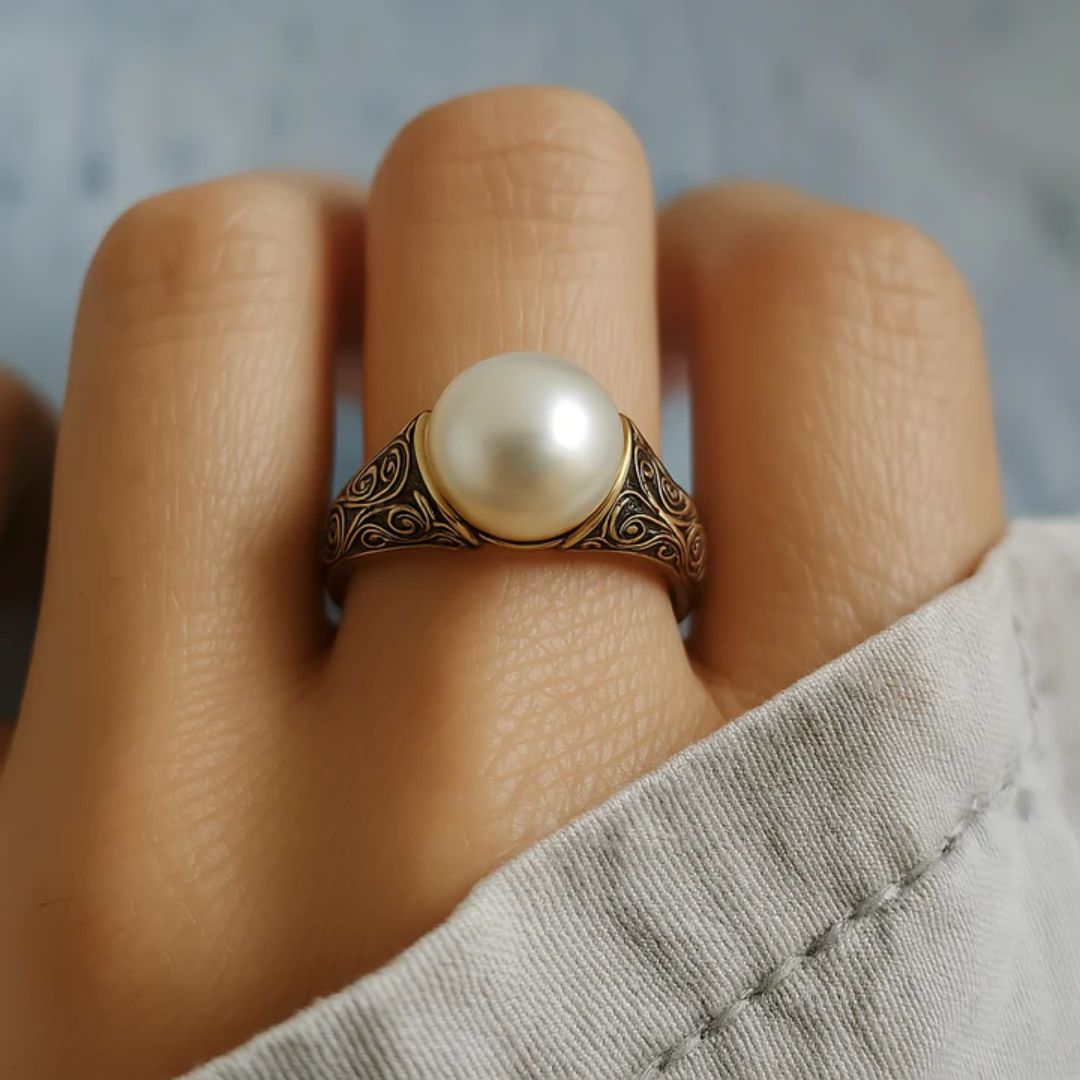 Vintage Gold Pearl Ring – Classic Beauty with a Golden Touch