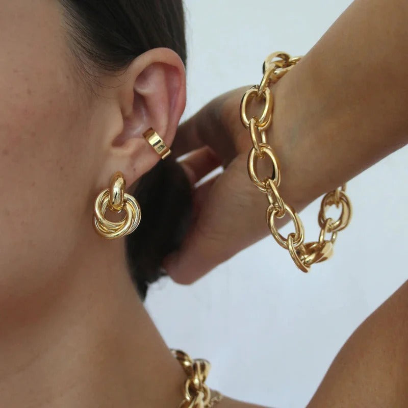 Interlocking Hoop Earrings in Radiant 14K Gold Harmony