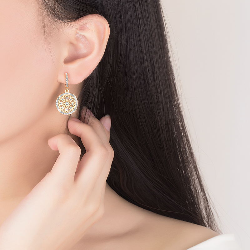 Kaleidoscope Gleam: Felicity's Gold Earrings