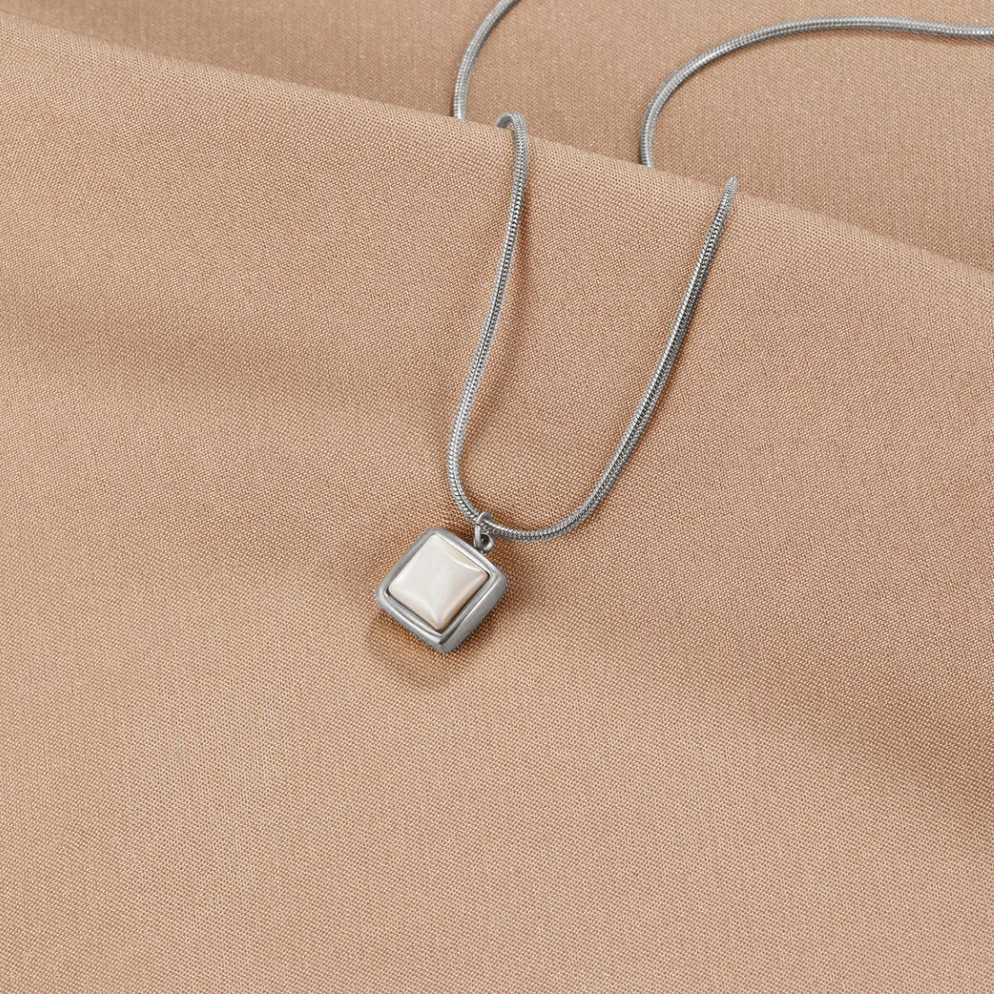 Riva - Moonstone Pendant Necklace