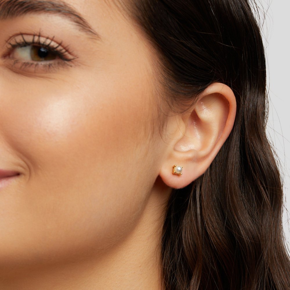 Sofia - Pearl Stud Earrings