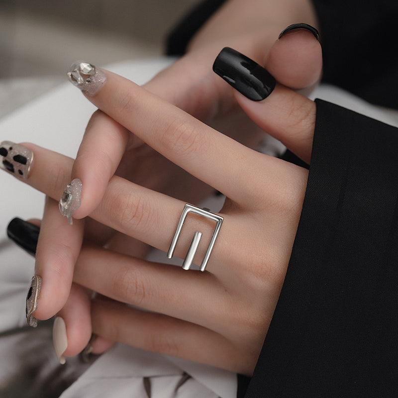 Sterling silver geometric line ring