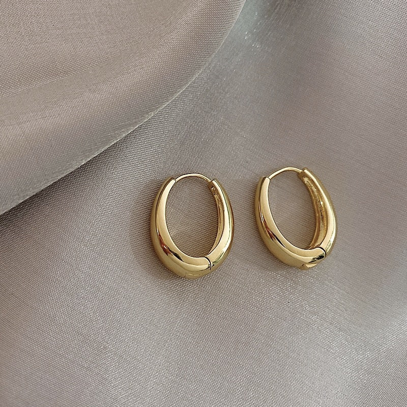 Valentina gold hoop earrings