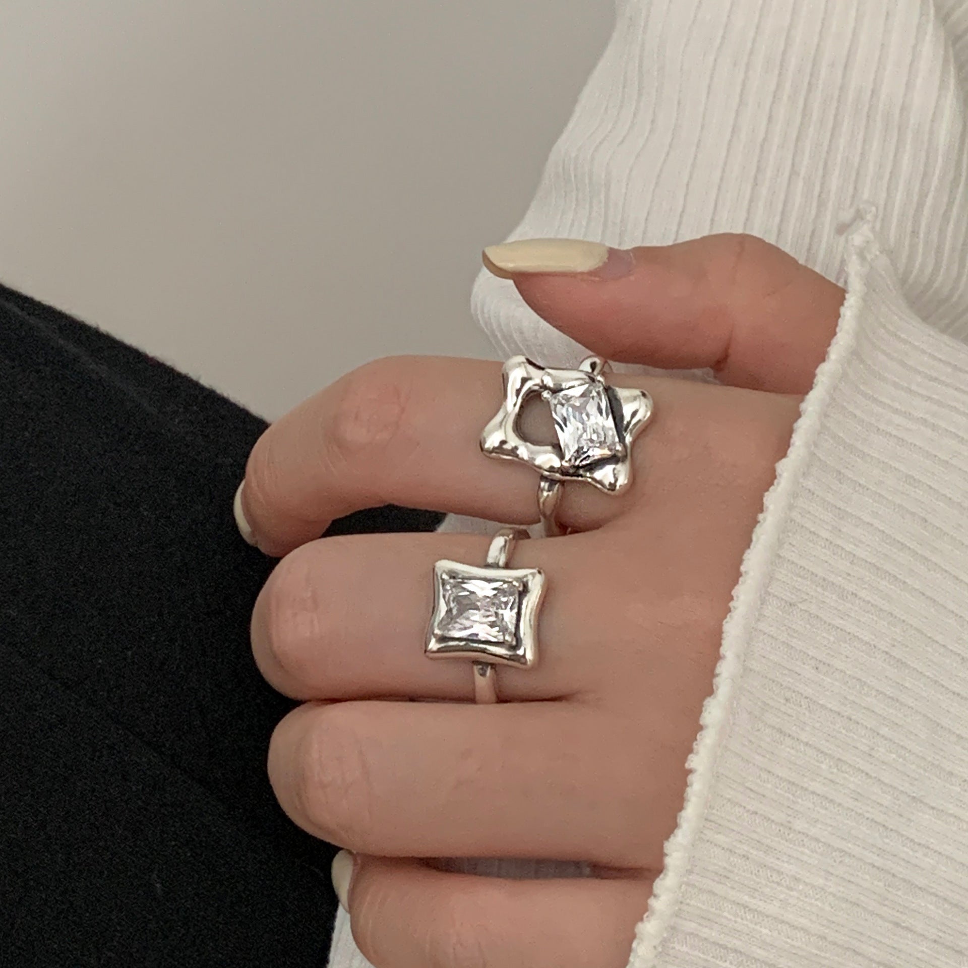 Irregular zirconia ring