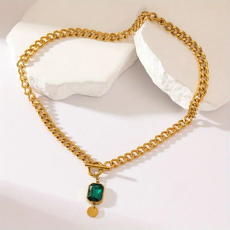 Necklace with Large Emerald Pendant | Gold