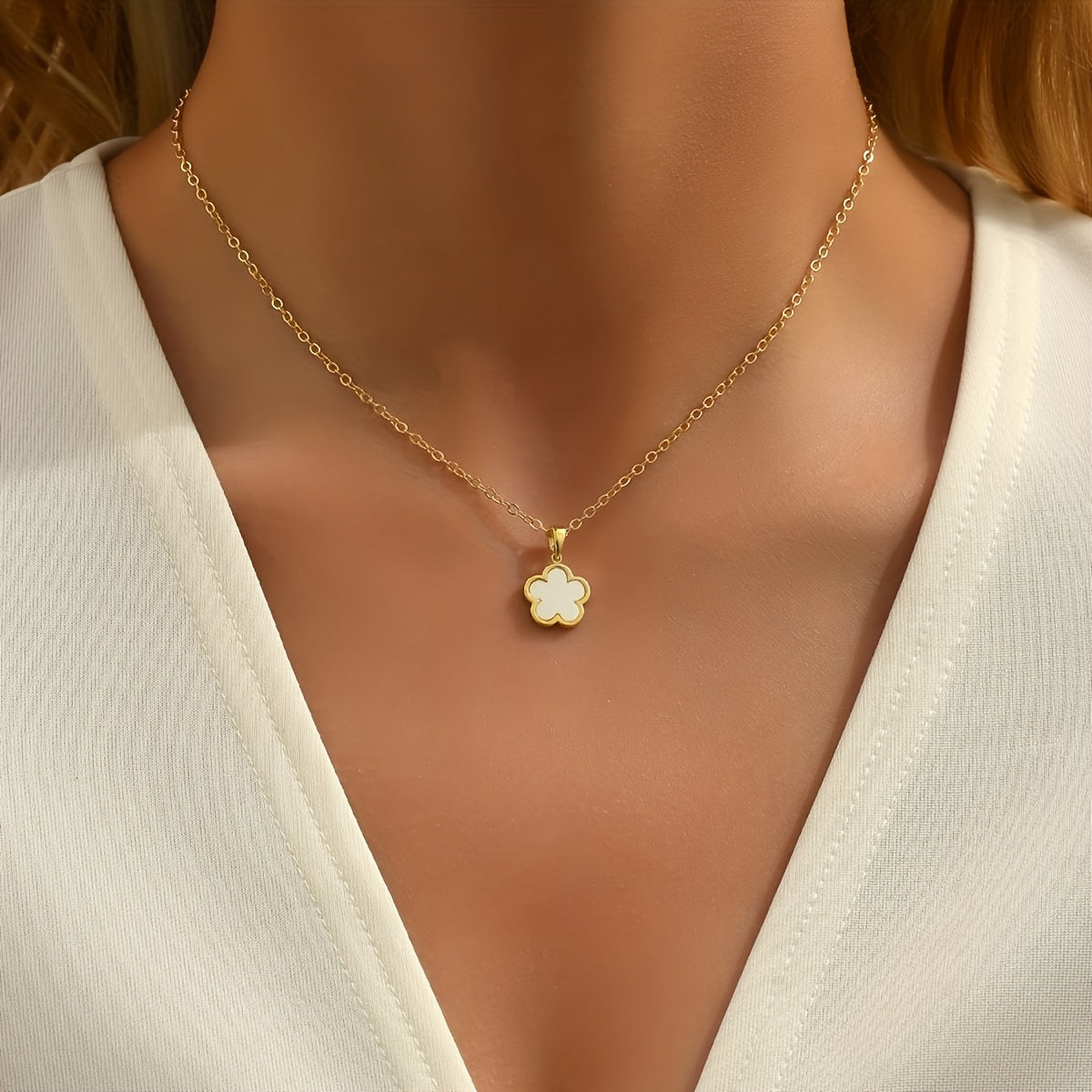 Minimalist Floral  Necklace