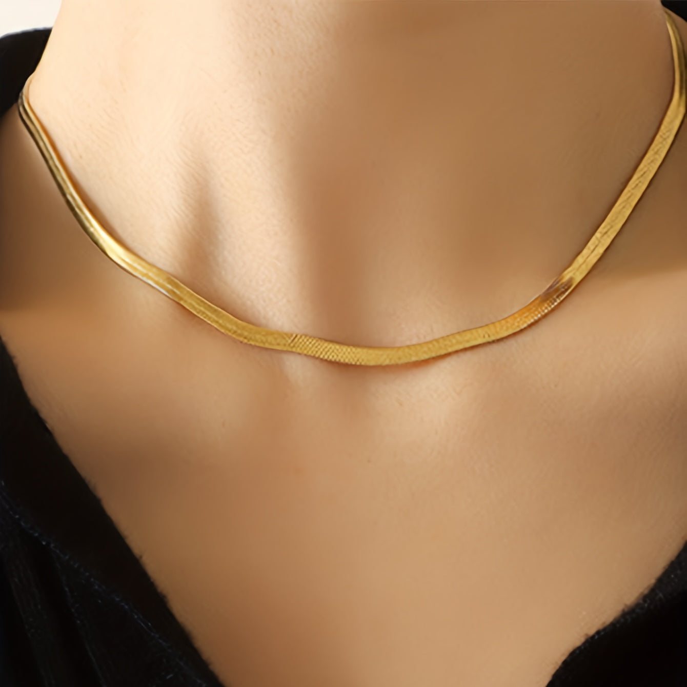 Nooxian Golden Whisper Elegant Minimalist 18K Necklace