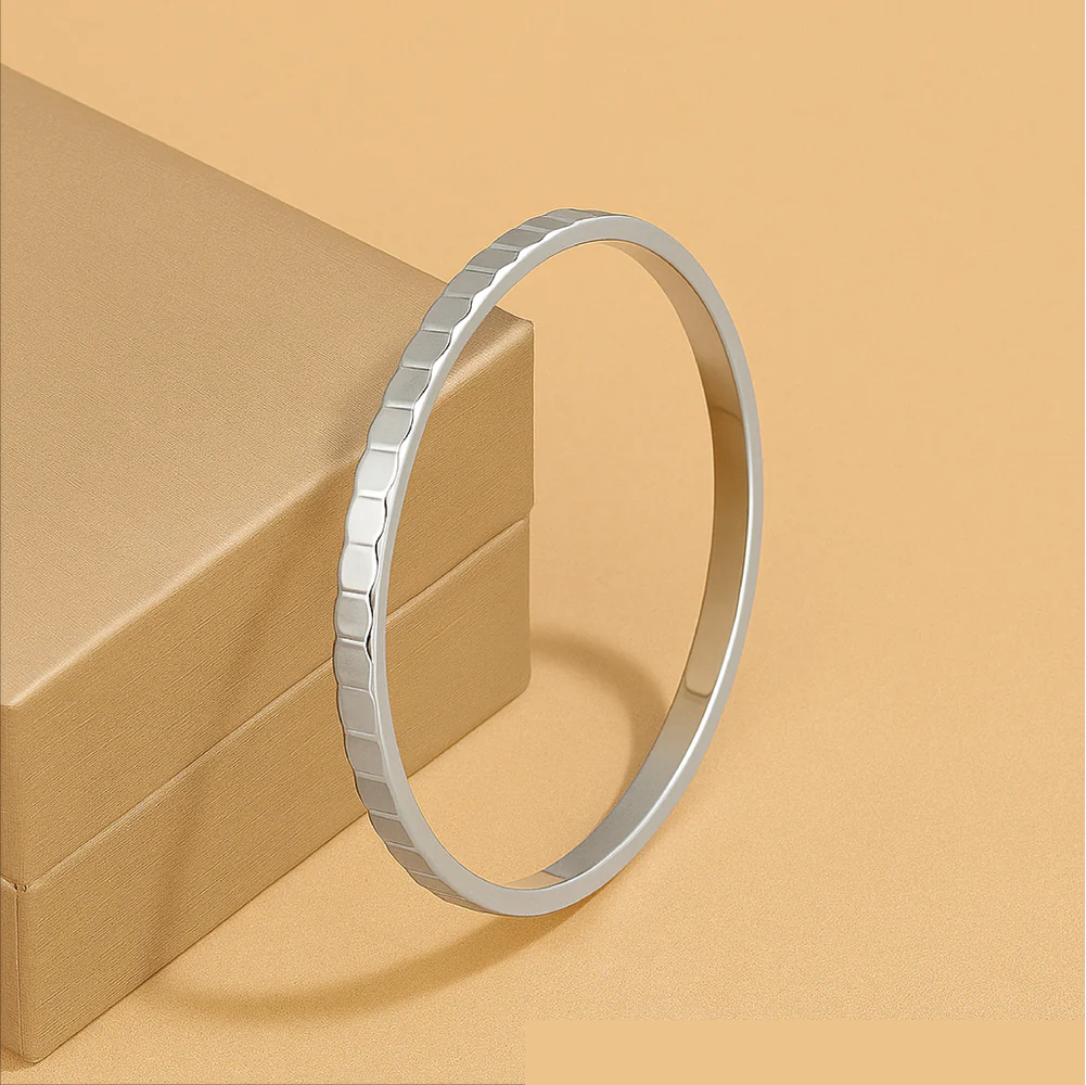 Serelina Vantini | Elegant 16k Gold Bracelet