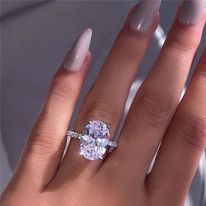 The Ivyial oval-cut ring