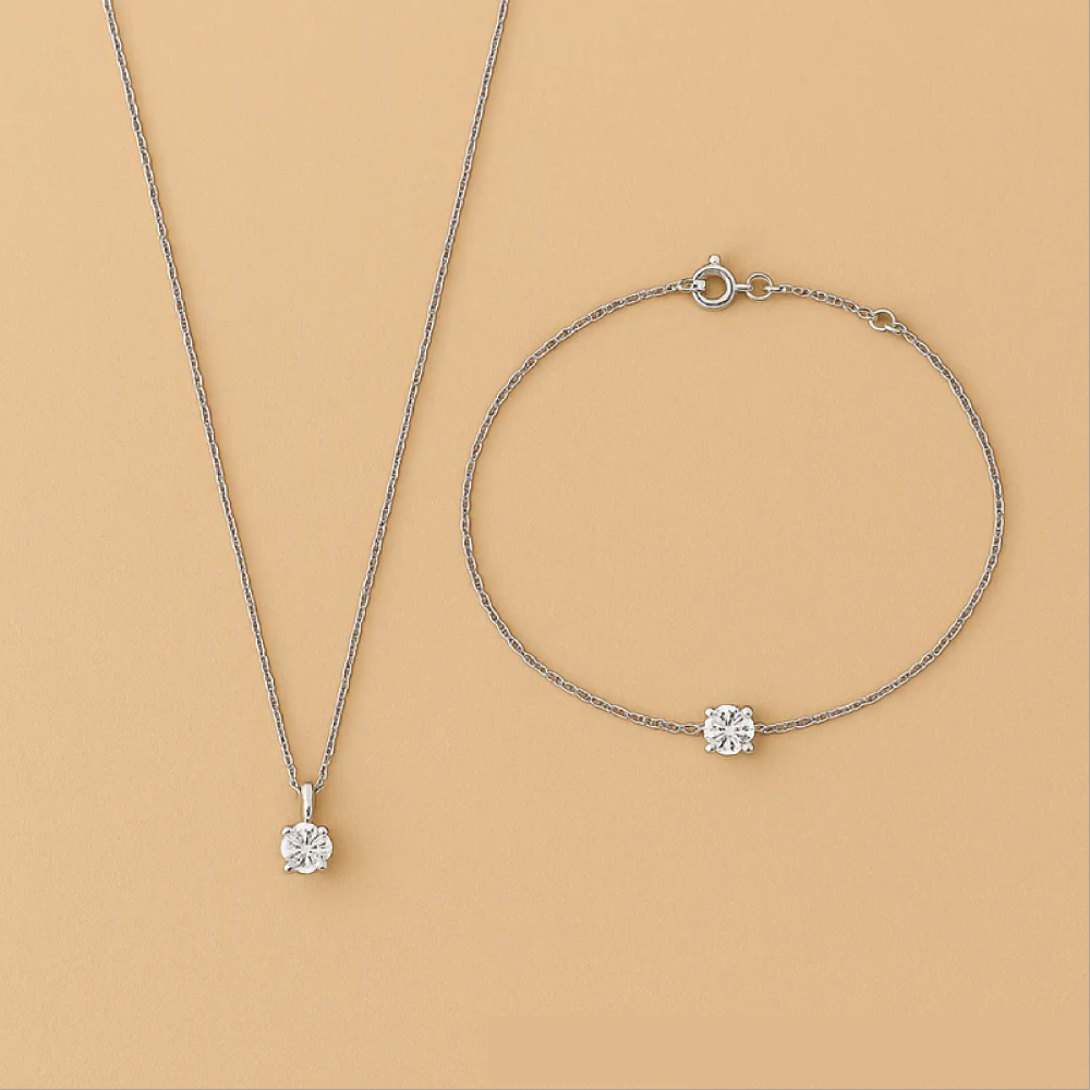 Cléa Moissanite Set in 14K Gold Elegant Sparkle