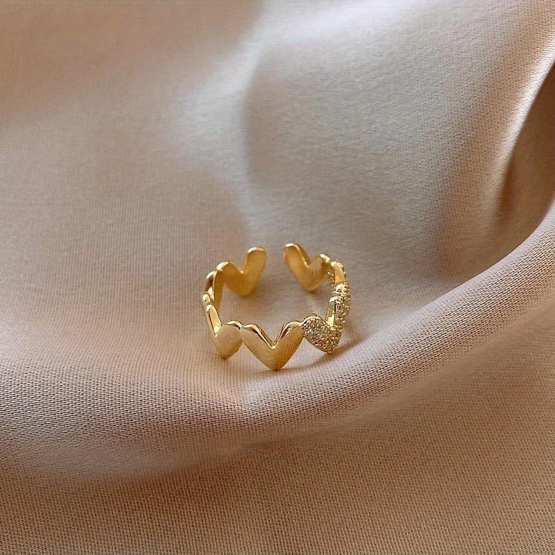 HeartGlow – Chic Adjustable Gold Fashion Ring