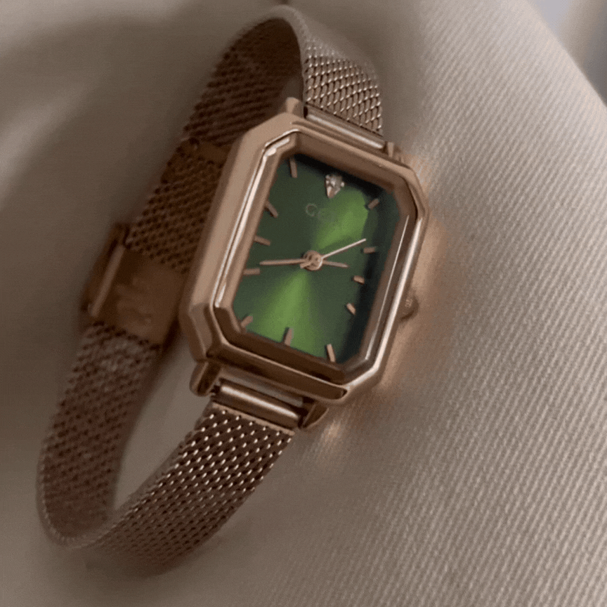 Champagne Green Petite Timepiece – Refined Quartz Watch in Soft Tones