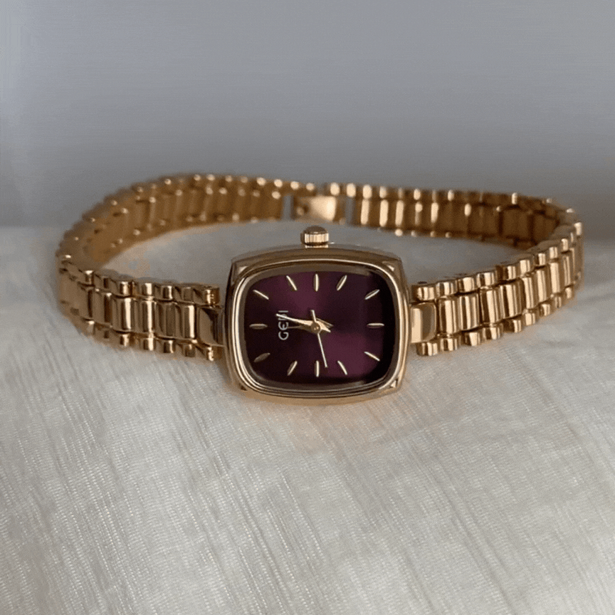 Golden Charm – Rectangular Chain-Link Bracelet Watch