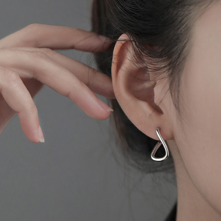 Simple geometric earrings