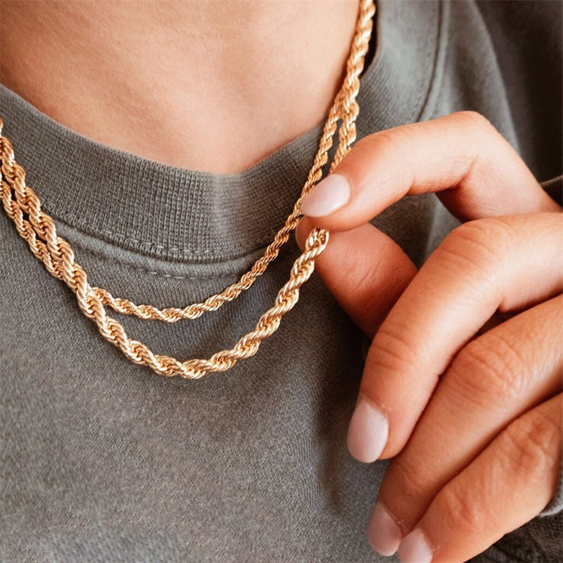 Olivia twisted necklace