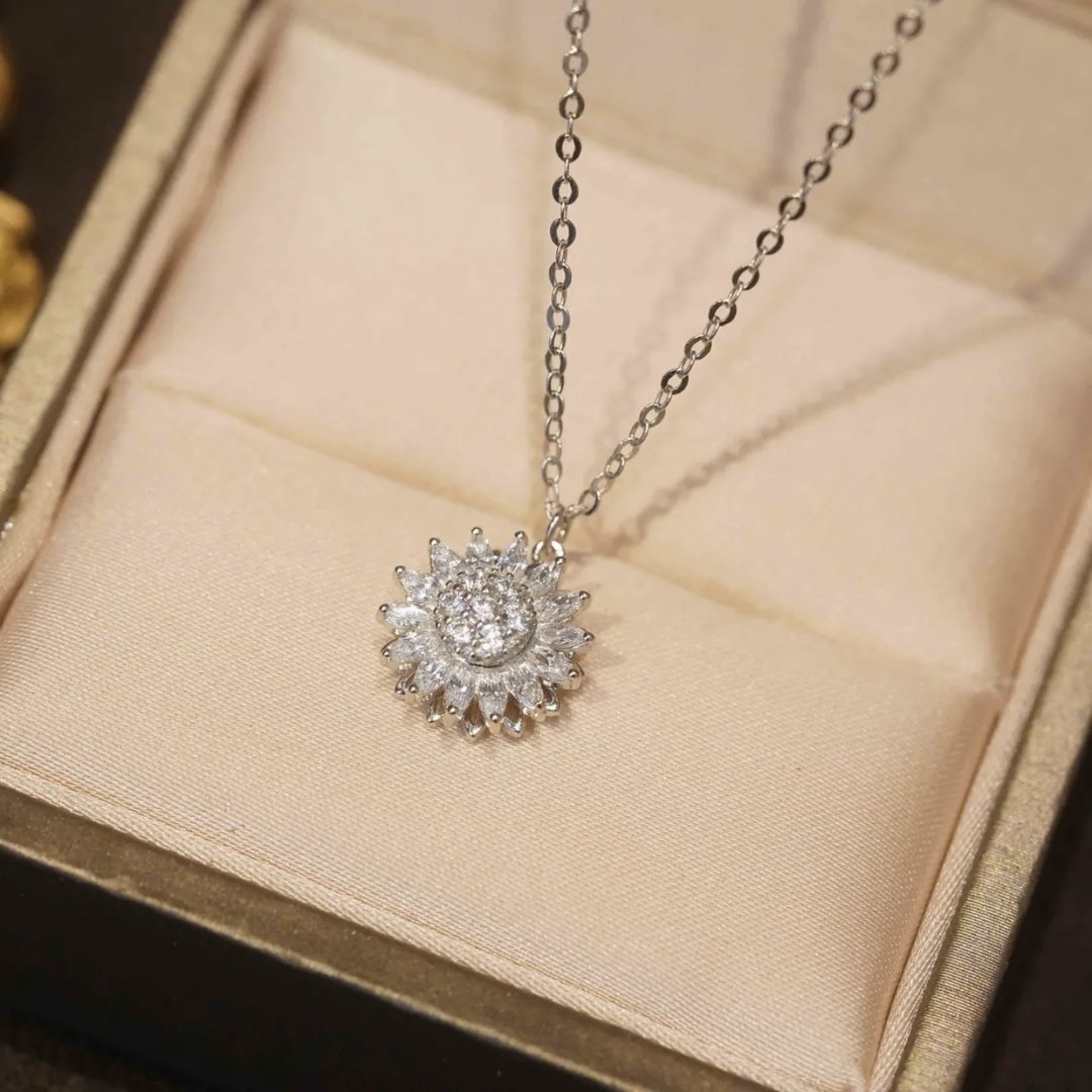 Rotating Sunflower Necklace in Gold