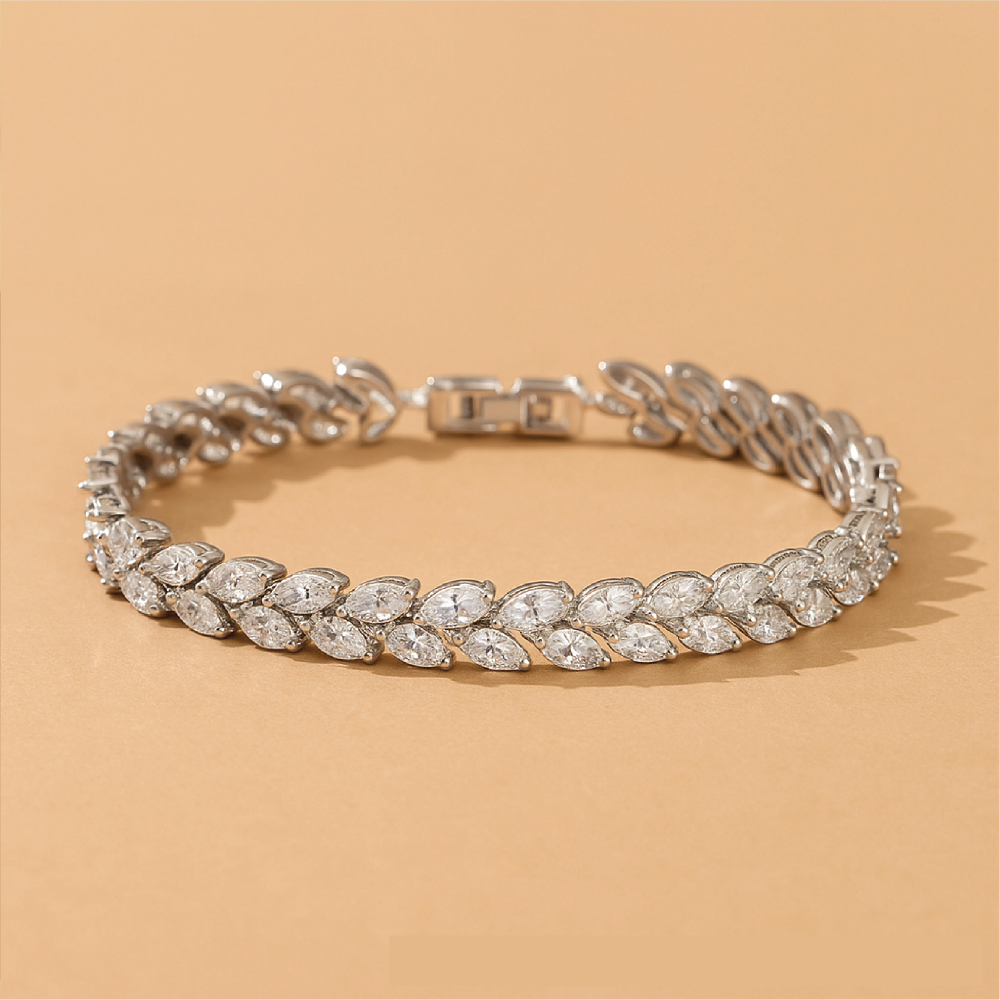 Nemorina Foliora | Graceful 18k White Gold Bracelet