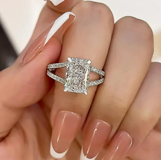 Serena Diamond Solitaire Ring