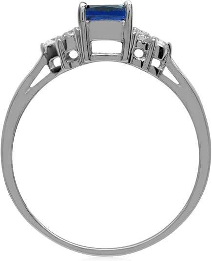 Ring with octagon-cut sapphire | White gold