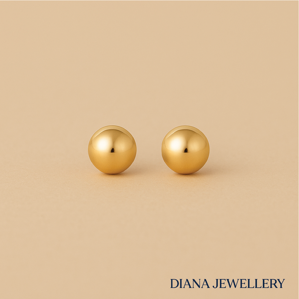 Classic Round Stud Earrings in 16k Gold
