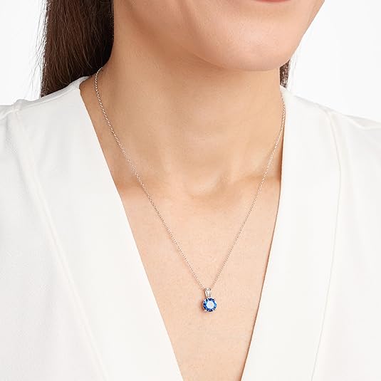 Necklace with round-cut sapphire | White gold