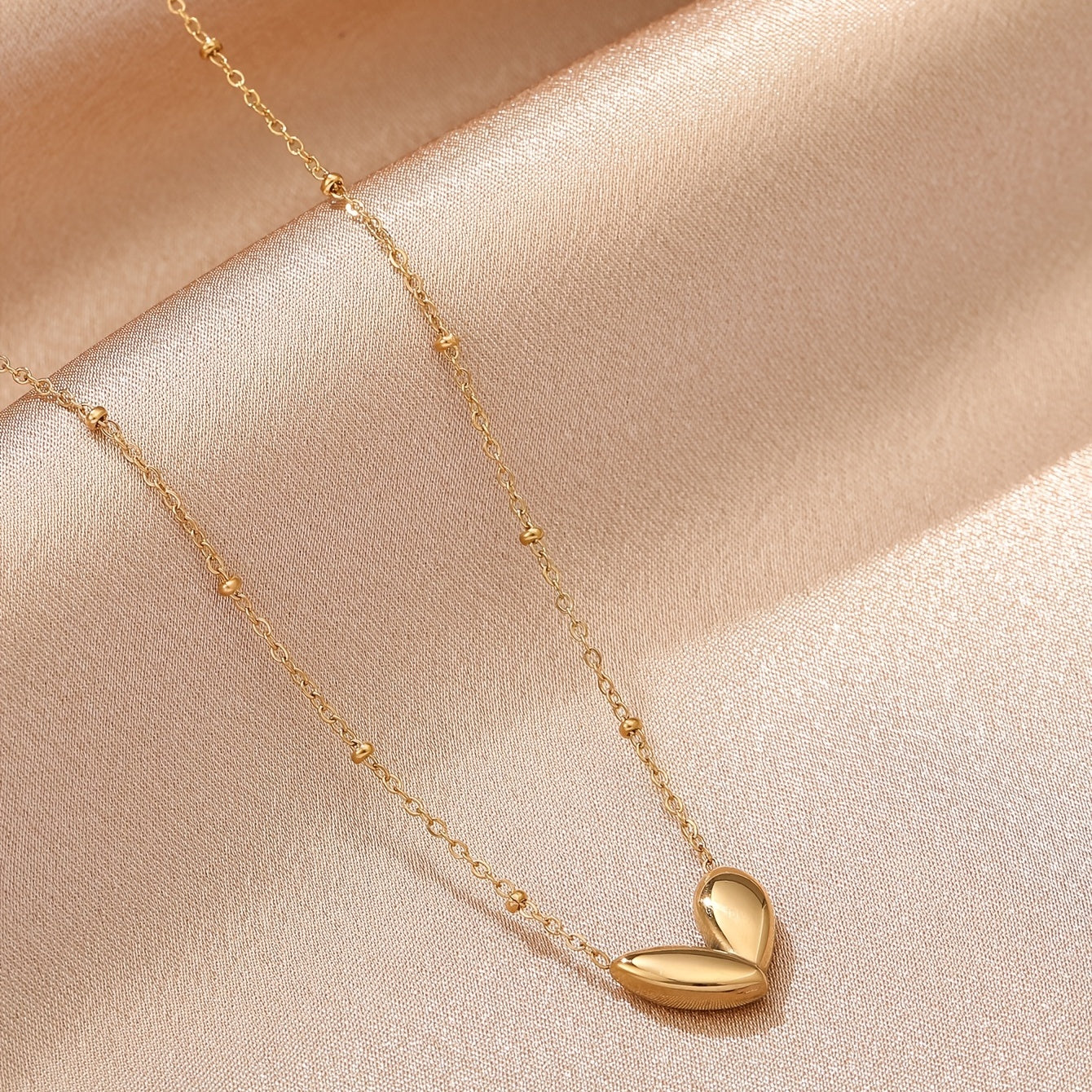 Golden Heart Pendant Necklace –  Stylish & Charming