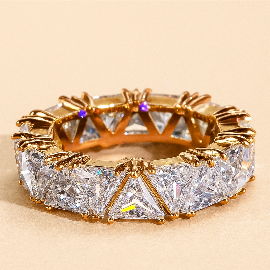 Luxury Triangle-Cut Synthetic Zirconia Engagement Ring